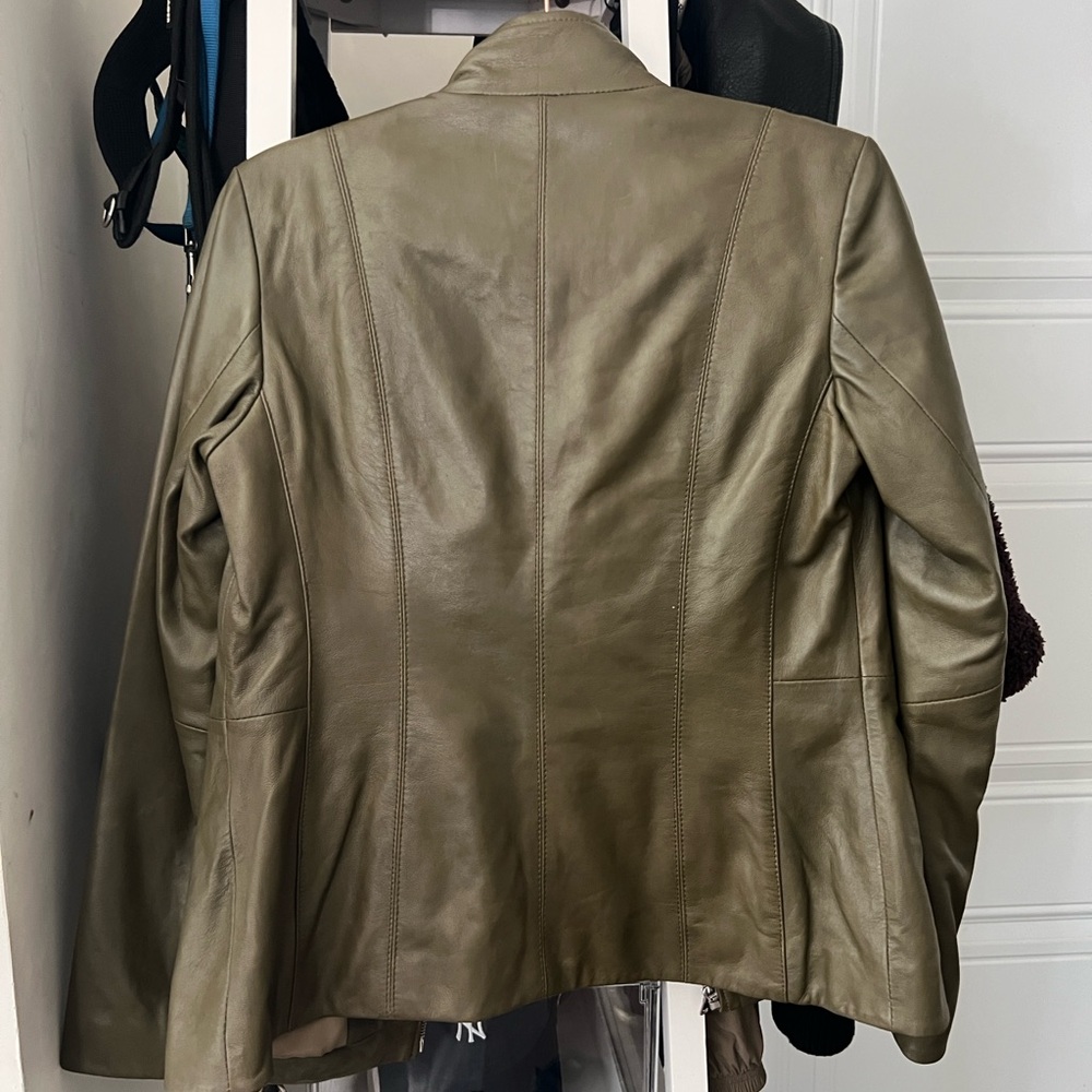 Cole Haan Wing Collar Lambskin Leather Jacket Size Small - Picture 3 of 7